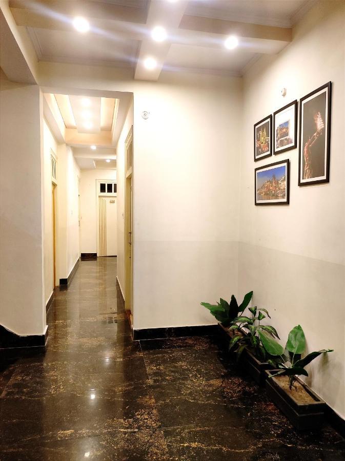 Bhagyashree Guest House 2 Km To Vishwanath Temple, Ganga Ghat Parking Available พาราณสี ภายนอก รูปภาพ